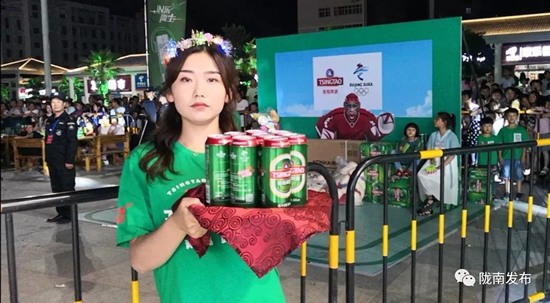 好嗨喲！隴南第一屆青島啤酒節(jié)開(kāi)幕啦，為期8天