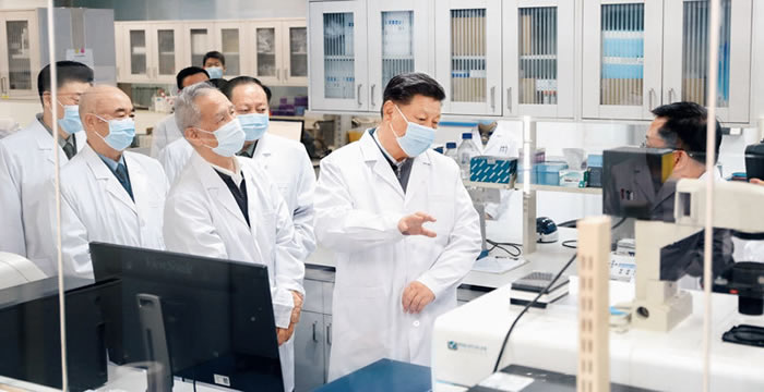 習(xí)近平:為打贏疫情防控阻擊戰(zhàn)提供強(qiáng)大科技支撐